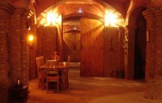 Entrada interior de la bodega